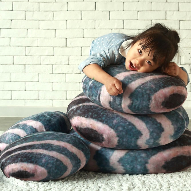 Living Pebble Pillows Floor Cushions 